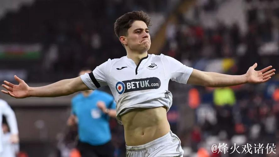 利兹联官方：球队与前锋丹尼尔·詹姆斯续约4年