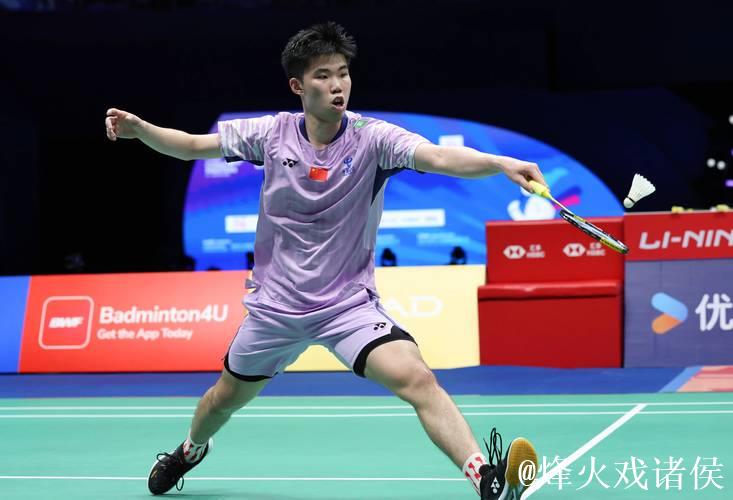 翁泓阳击败林俊易，勇夺中国羽毛球大师赛男单冠军