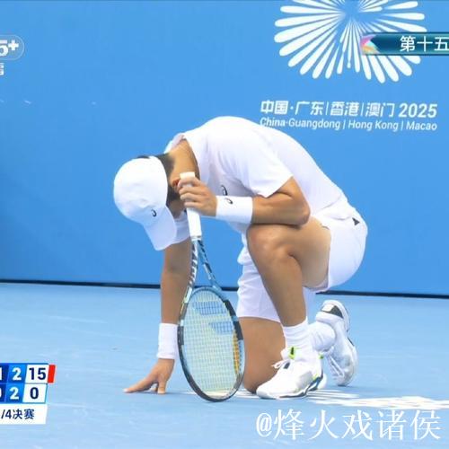 全运会-商竣程以2-1击败布云朝克特 挺进男单四强