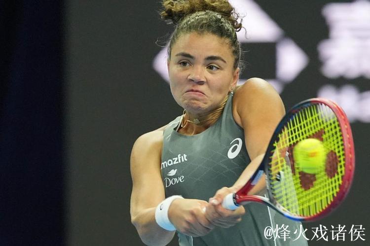 中网回顾：辛纳夺冠 女单赛场频现冷门